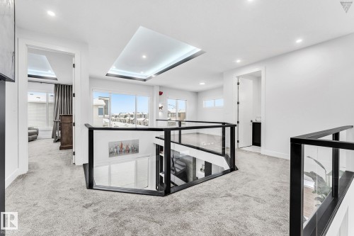 3130 Kostash Green, Edmonton, AB - Indoor Photo Showing Other Room