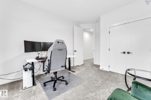 3130 Kostash Green, Edmonton, AB - Indoor Photo Showing Office