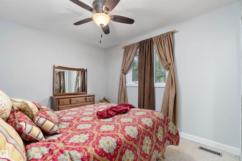110 1St Avenue, Rural Wetaskiwin County, AB - Indoor Photo Showing Bedroom