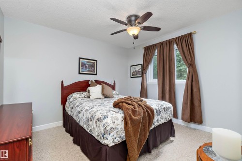 110 1St Avenue, Rural Wetaskiwin County, AB - Indoor Photo Showing Bedroom
