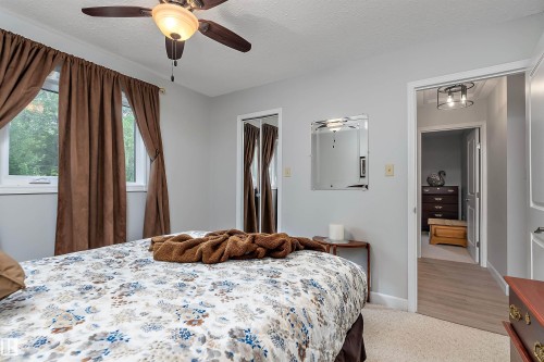 110 1St Avenue, Rural Wetaskiwin County, AB - Indoor Photo Showing Bedroom