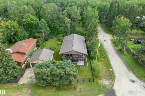 110 1St Avenue, Rural Wetaskiwin County, AB - Outdoor