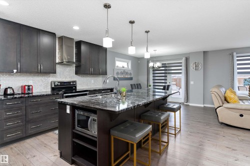 4294 126A Avenue, Edmonton, AB - Indoor Photo Showing Kitchen With Upgraded Kitchen