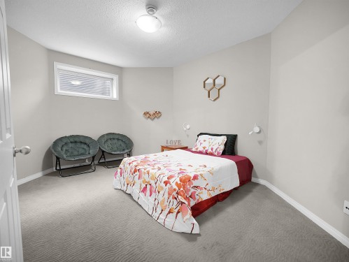 2422 Warry Place Sw, Edmonton, AB - Indoor Photo Showing Bedroom