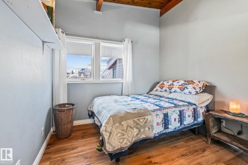 318 Main Street, Ferintosh, AB - Indoor Photo Showing Bedroom