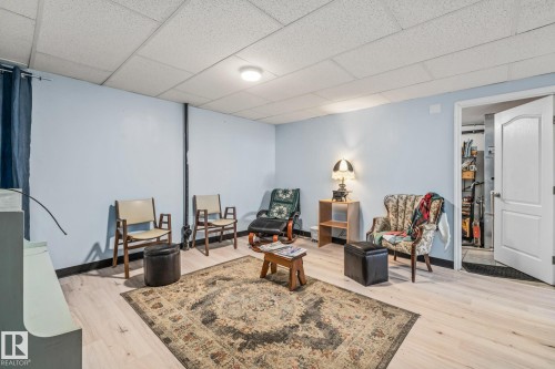 318 Main Street, Ferintosh, AB - Indoor