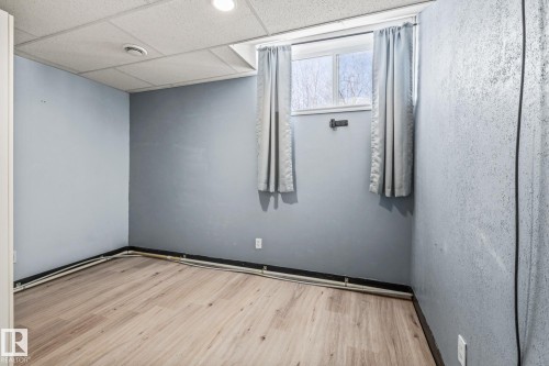 318 Main Street, Ferintosh, AB - Indoor Photo Showing Other Room