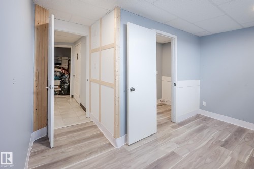 318 Main Street, Ferintosh, AB - Indoor Photo Showing Other Room