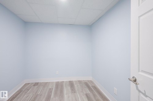 318 Main Street, Ferintosh, AB - Indoor Photo Showing Other Room