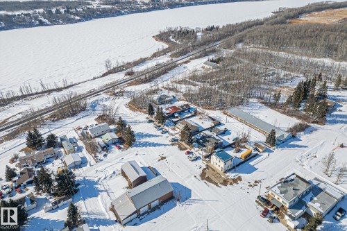 318 Main Street, Ferintosh, AB - Outdoor With View