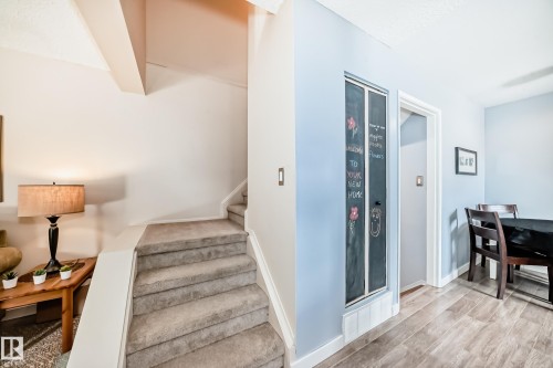 8113 27 Avenue, Edmonton, AB - Indoor Photo Showing Other Room