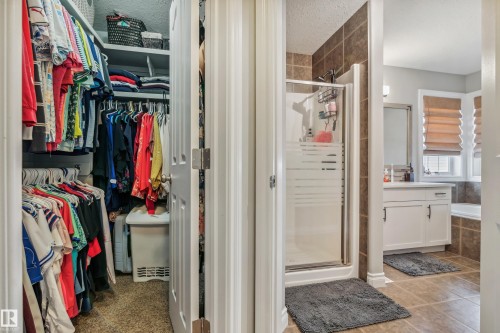 21 Hillcrest Point(E), Fort Saskatchewan, AB - Indoor With Storage