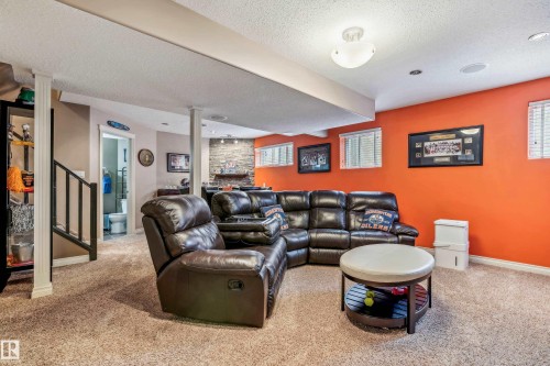 21 Hillcrest Point(E), Fort Saskatchewan, AB - Indoor