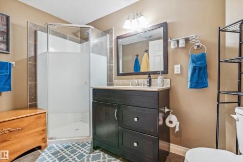 21 Hillcrest Point(E), Fort Saskatchewan, AB - Indoor Photo Showing Bathroom