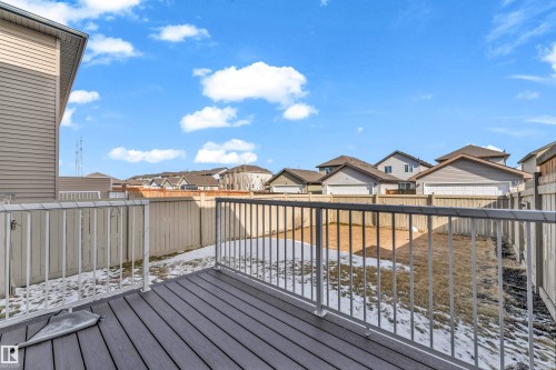 Expansive composite deck featuring a protective railing system - 2526 19A Avenue, Edmonton, AB - Outdoor With Deck Patio Veranda