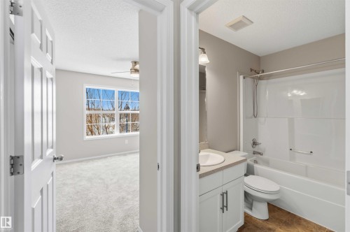 2003 71 Street, Edmonton, AB - Indoor Photo Showing Bathroom