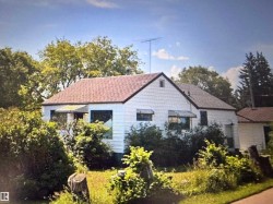 5203 51 Avenue Holden, AB T0B 2C0