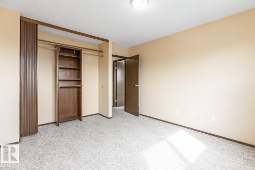 626 Willow Court, Edmonton, AB - Indoor Photo Showing Other Room