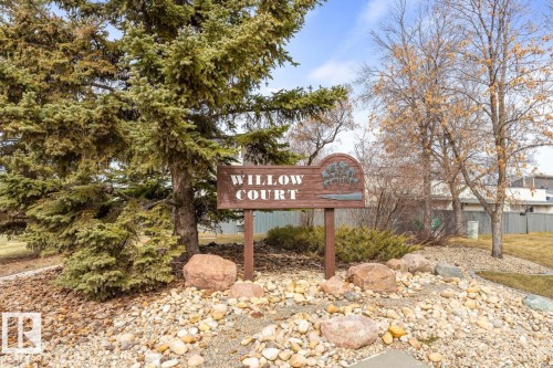 626 Willow Court, Edmonton, AB - Outdoor