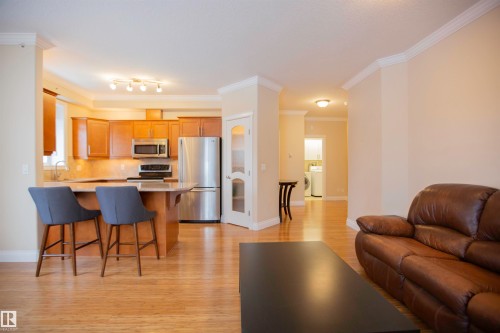 202 8631 108 Street, Edmonton, AB - Indoor