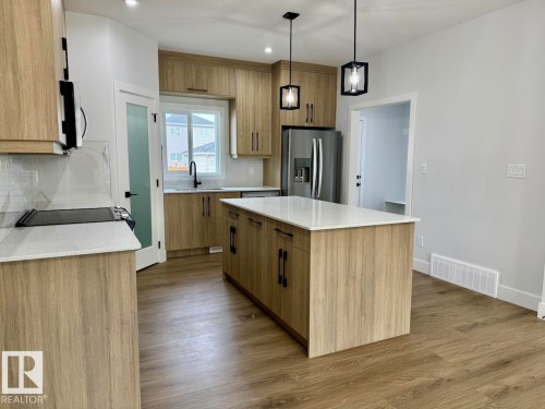 Upper 62 Wyatt Ridge, Fort Saskatchewan, AB - Indoor Photo Showing Kitchen