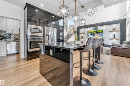 5355 Kimball Place, Edmonton, AB - Indoor Photo Showing Other Room