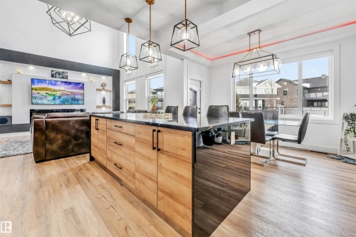 5355 Kimball Place, Edmonton, AB - Indoor