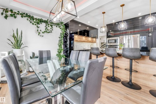 5355 Kimball Place, Edmonton, AB - Indoor Photo Showing Dining Room