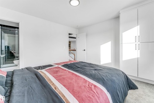 5355 Kimball Place, Edmonton, AB - Indoor Photo Showing Bedroom
