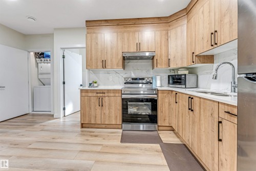 5355 Kimball Place, Edmonton, AB - Indoor Photo Showing Kitchen