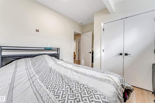 5355 Kimball Place, Edmonton, AB - Indoor Photo Showing Bedroom