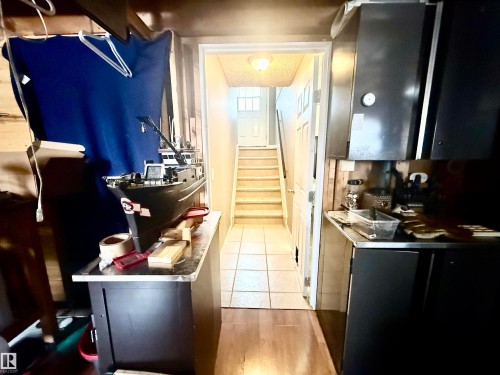 Image quality insufficient for description - 3520 17B Avenue, Edmonton, AB - Indoor Photo Showing Other Room