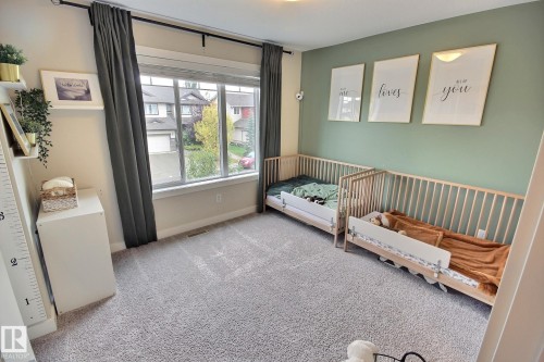 565 Chappelle Drive, Edmonton, AB - Indoor Photo Showing Bedroom