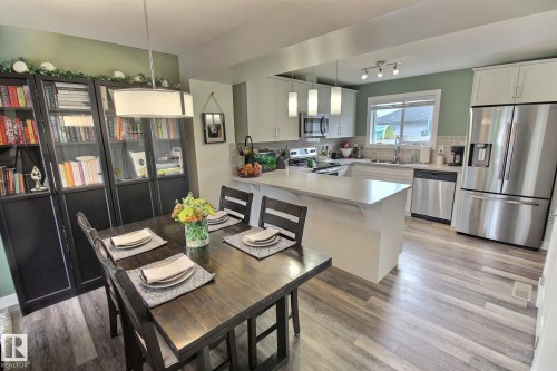 565 Chappelle Drive, Edmonton, AB - Indoor Photo Showing Other Room