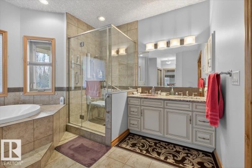57 Longview Drive, Spruce Grove, AB - Indoor Photo Showing Bathroom