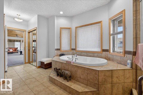 57 Longview Drive, Spruce Grove, AB - Indoor Photo Showing Bathroom