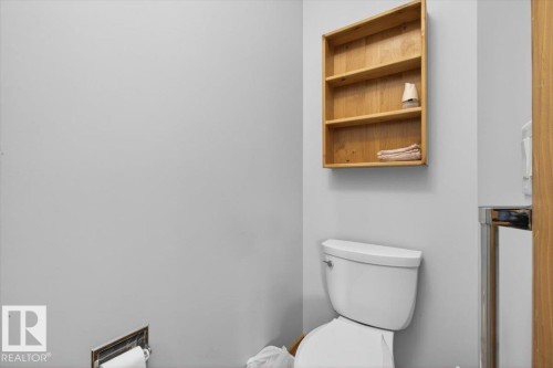 57 Longview Drive, Spruce Grove, AB - Indoor Photo Showing Bathroom