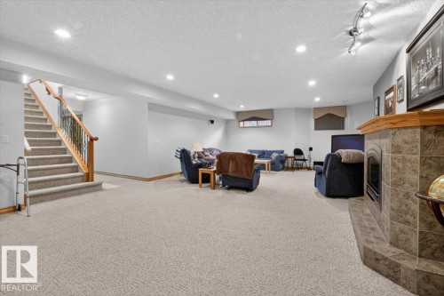 57 Longview Drive, Spruce Grove, AB - Indoor