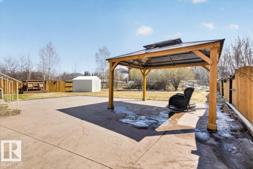 57 Longview Drive, Spruce Grove, AB - Outdoor