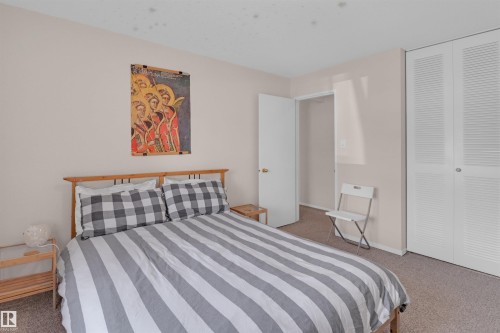201 11445 41 Avenue, Edmonton, AB - Indoor Photo Showing Bedroom