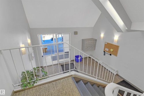 201 11445 41 Avenue, Edmonton, AB - Indoor Photo Showing Other Room