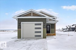 27 Whitetail Cove Mundare, AB T0B 3H0