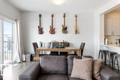 9939 222 Street, Edmonton, AB - Indoor Photo Showing Living Room