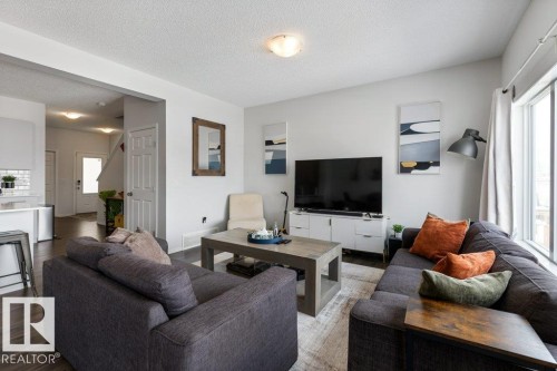9939 222 Street, Edmonton, AB - Indoor Photo Showing Living Room