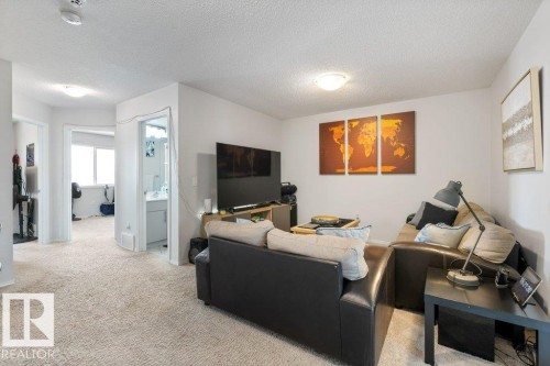 9939 222 Street, Edmonton, AB - Indoor