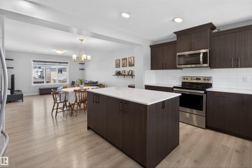 19722 26A Avenue, Edmonton, AB - Indoor Photo Showing Kitchen With Upgraded Kitchen