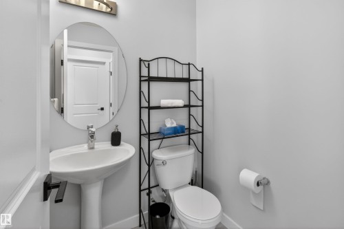 19722 26A Avenue, Edmonton, AB - Indoor Photo Showing Bathroom