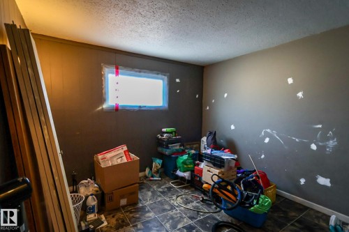 Image quality insufficient for description - 4114 Main Street, Ashmont, AB - Indoor Photo Showing Other Room