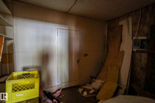 Image quality insufficient for description - 4114 Main Street, Ashmont, AB - Indoor
