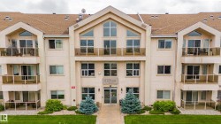 208 10421 42 Avenue  Edmonton, AB T6J 7C8